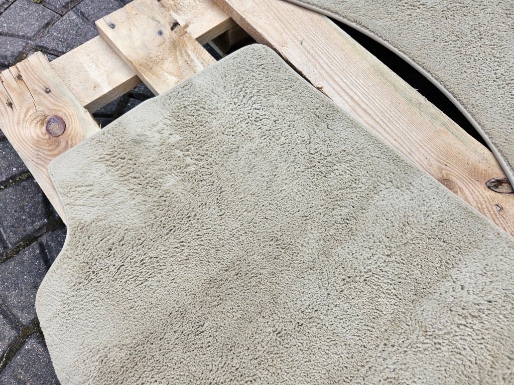 фото №5, Коврики велюровые дворники audi a6 c7 светлый beż