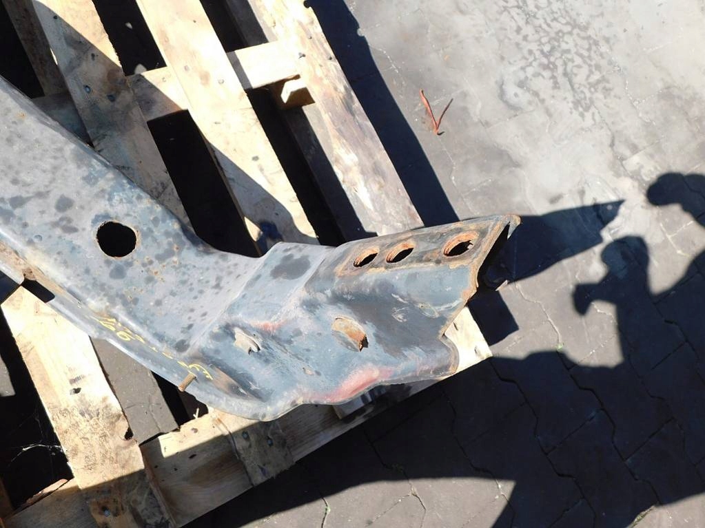 фото №10, Iveco eurotech 99r підвіска кабіни задня