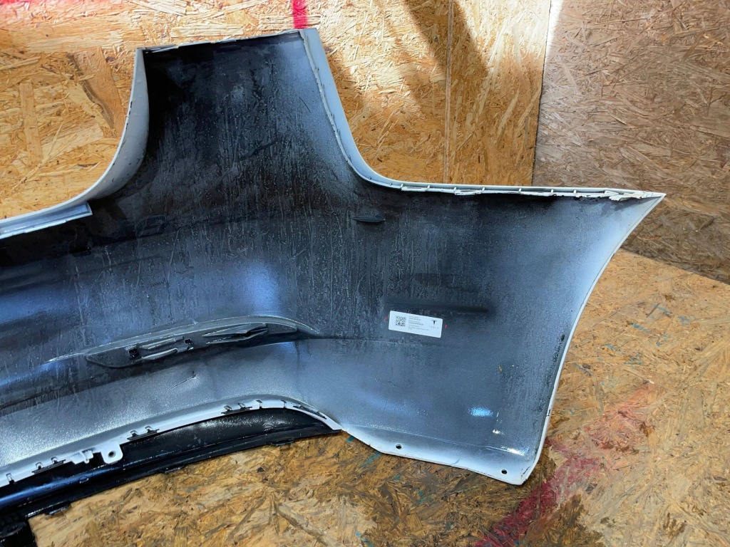 Tesla model 3 17-20 бампер задня задній Зі Шроту