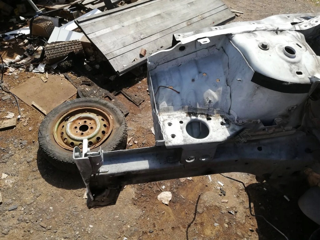 фото №2, Четверть подкрылок лонжерон правый перед renault megane iv