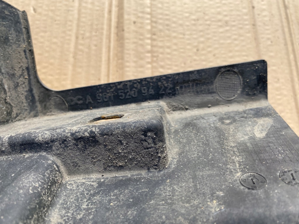 A9015209422 защита накладка решётка actros mp4 Недорого