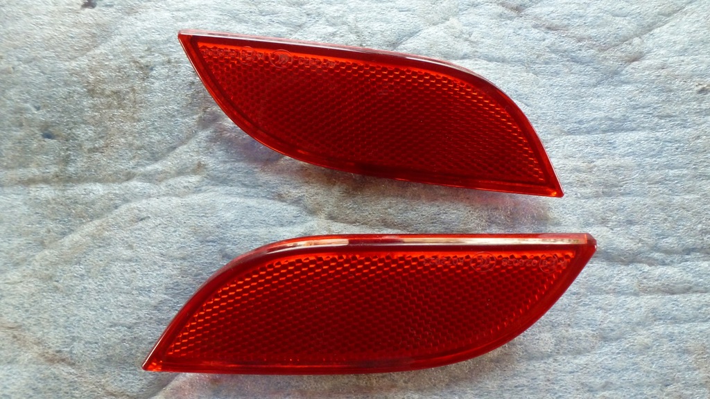 фото №1, Audi a1 отражатель бампер задняя левый 8x0945105