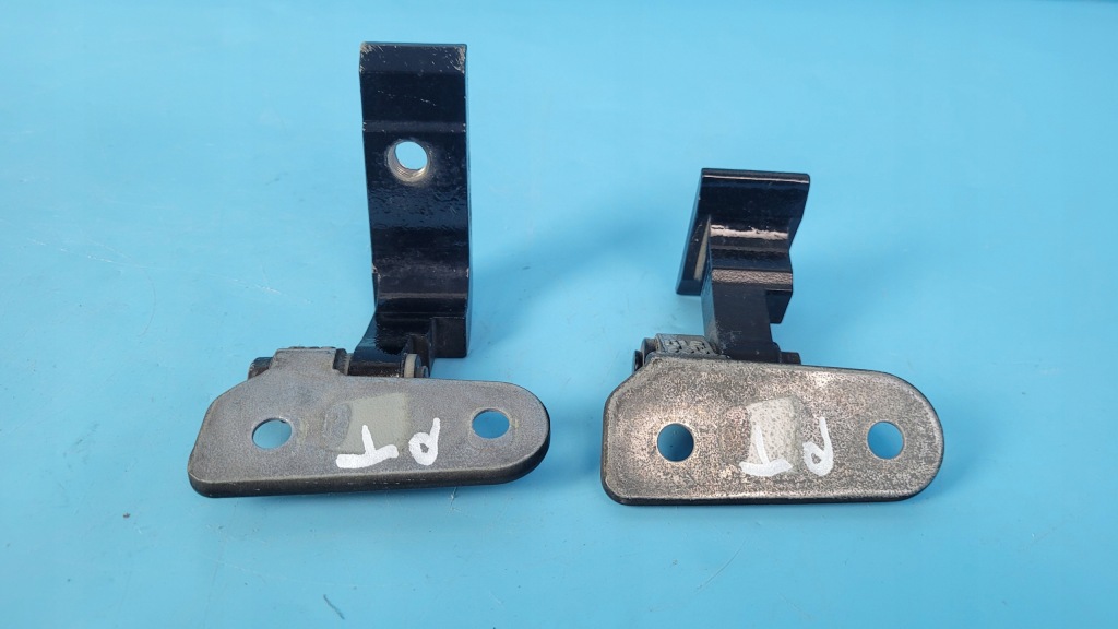 Bmw 5' g31 518d touring 18r петли дверь правый задний  7333094 7333062 Недорого