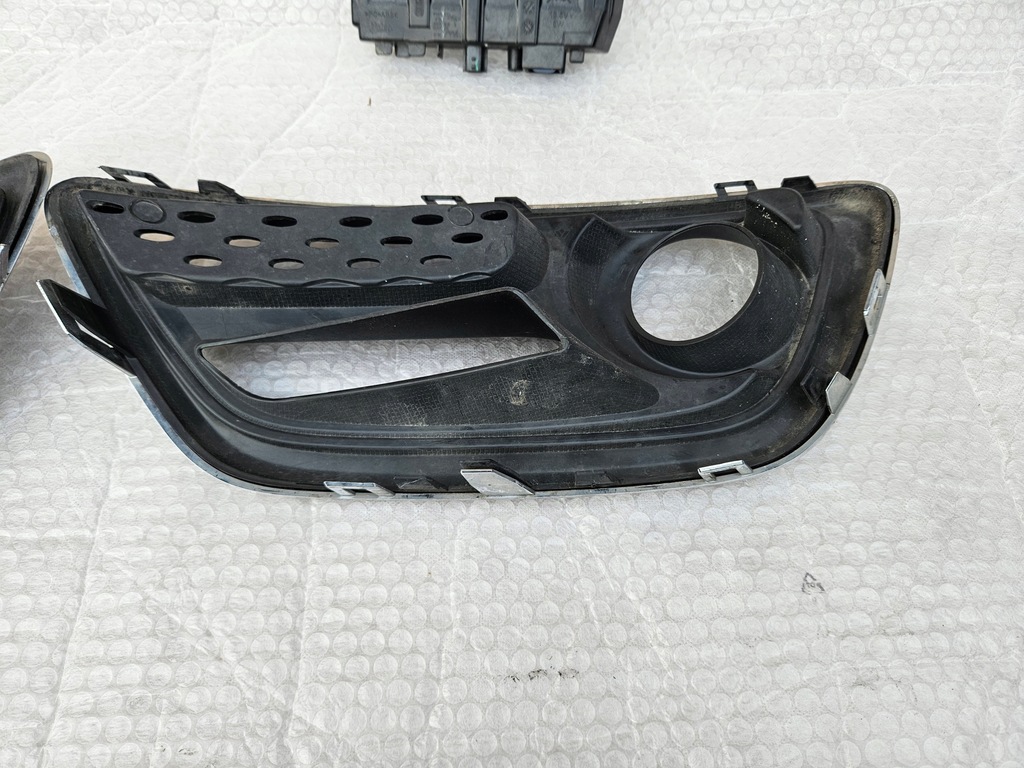 фото №11, Renault captur i решётка левая правая + drl