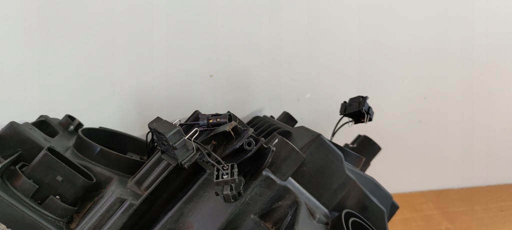 фото №4, Skoda karoq правая лампа перед фара 2019 rok