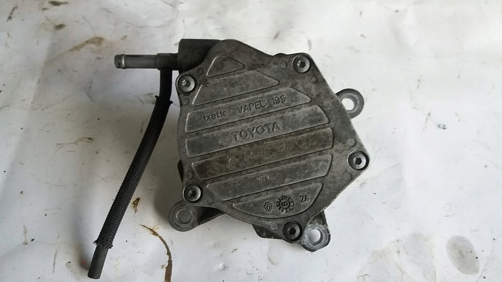 фото №1, Toyota auris 2.2 d4d насос вакуум