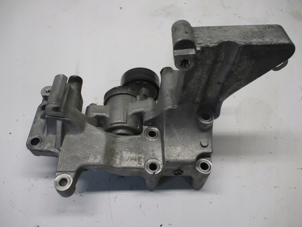 фото №1, Кронштейн mitsubishi outlander iii 2,0i