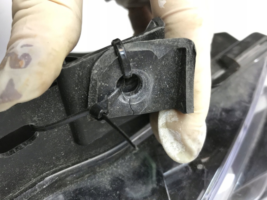 Tesla model 3 y рестайлінг  протитуманна фара led правий 1624798-00-a Київ