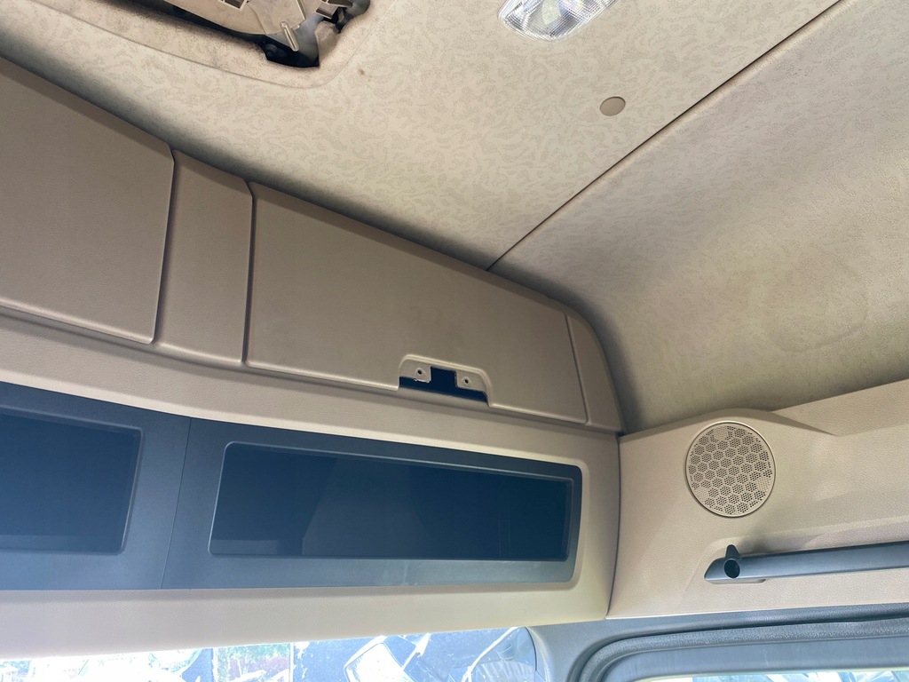 фото №7, Консоль верхний полка бардачок actros mp4 mercedes