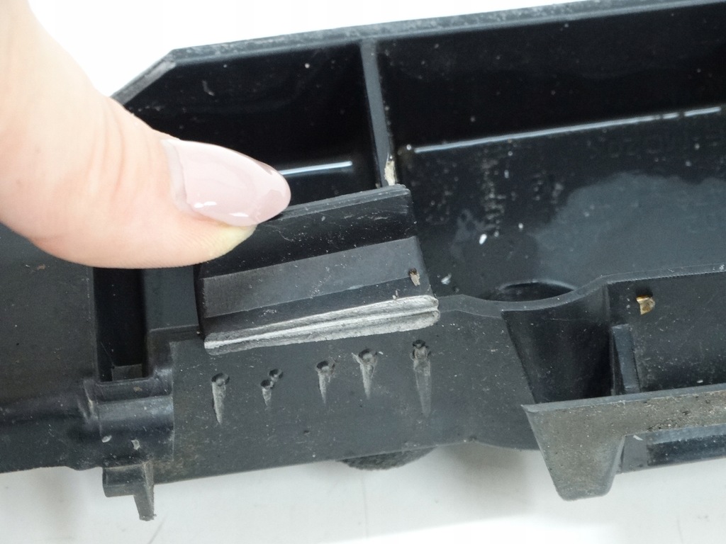 фото №5, Направляющая бампера citroen c4 3дверь левый задняя