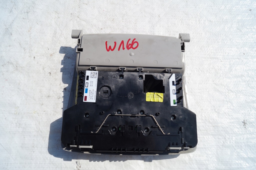 фото №5, Лампа освещение кабины перед mercedes ml w166