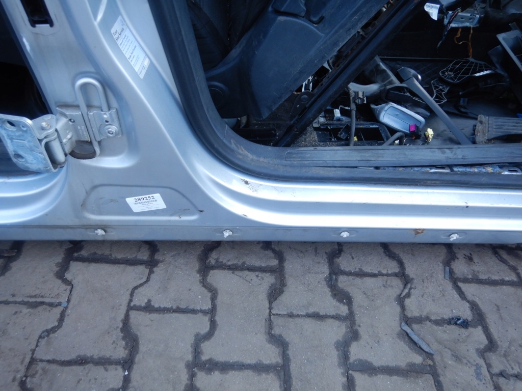 фото №3, Vw passat b6 kombi 05- блок двигателя четверть порог правый