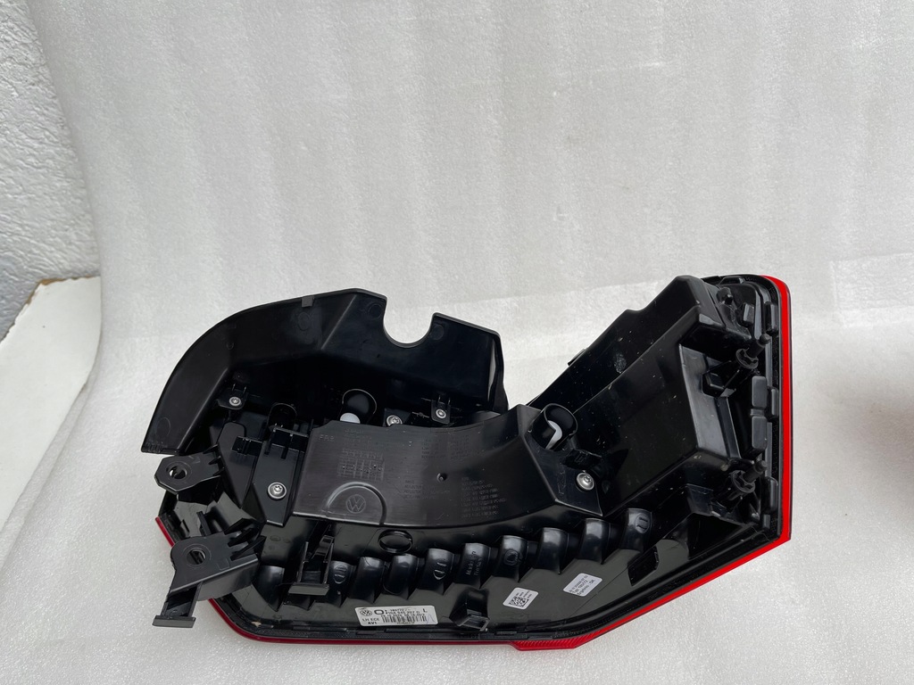 фото №7, Лампа задня права ліва vw id.3 10a945207d 10a945208d