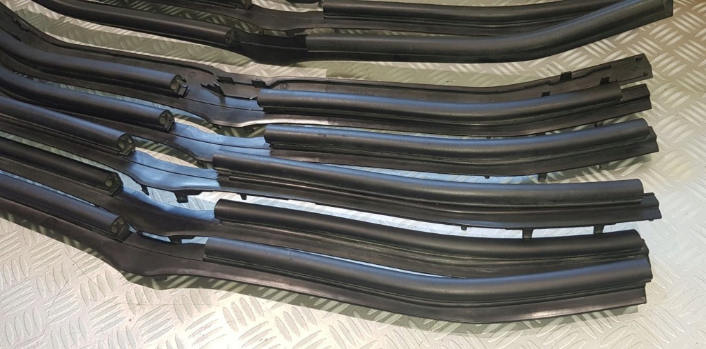 фото №7, Bmw 5 e60 e61 молдинг бампера перед передня гумовий елемент прокладка капот 7063835