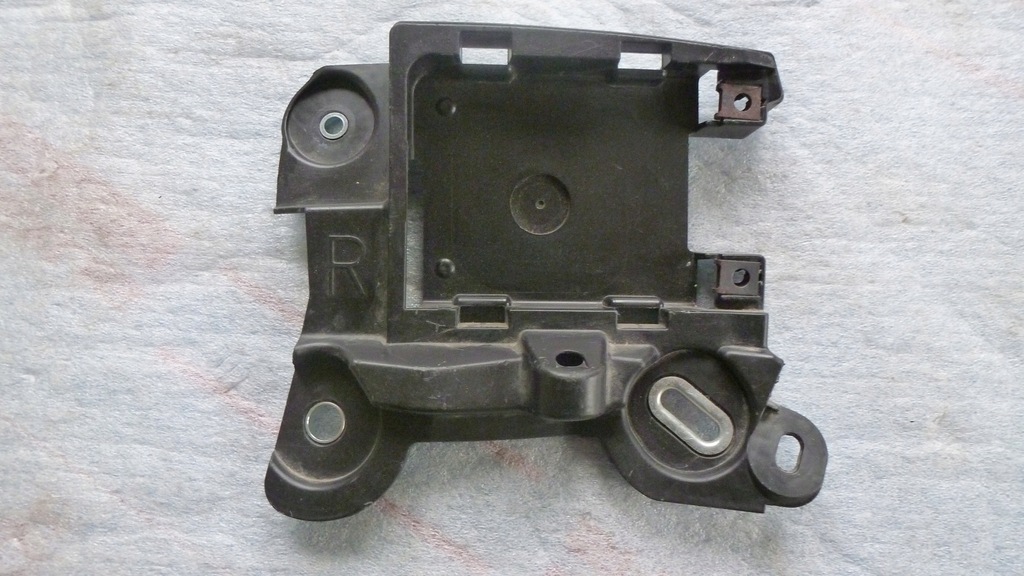 фото №1, Mazda 3 кронштейн радар ассистент поперечина b61t-67z41