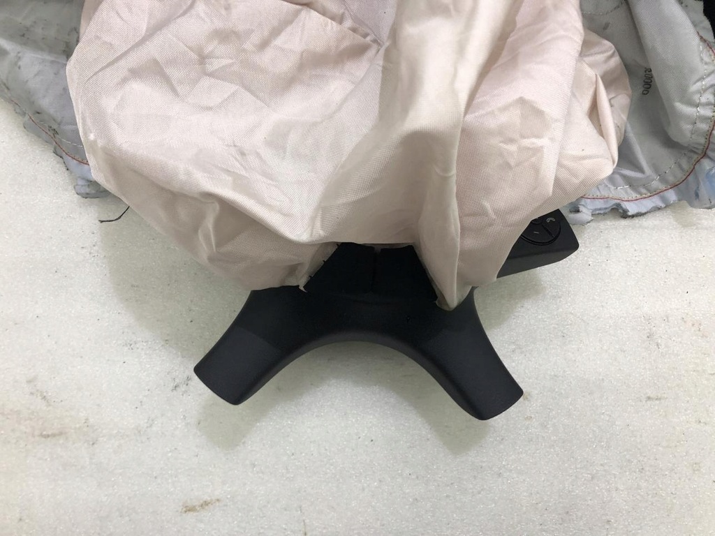 фото №8, Панель приладів панель приладів подушка безпеки ремені mercedes w204 europa