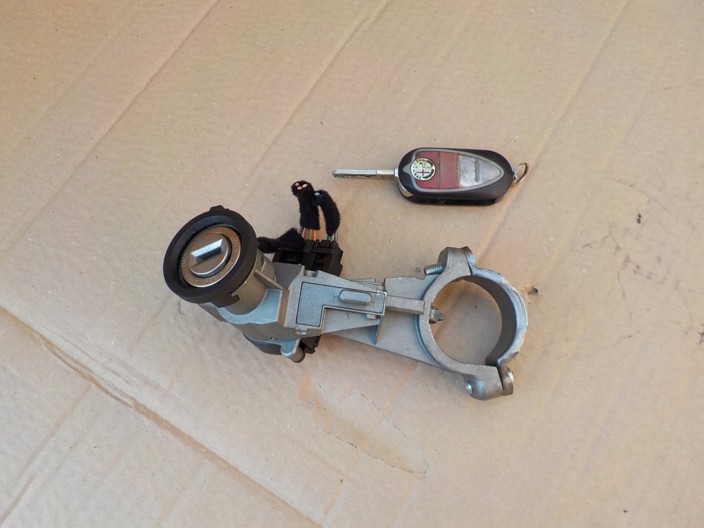 фото №1, Замок запалювання ключ alfa romeo mito 50515281