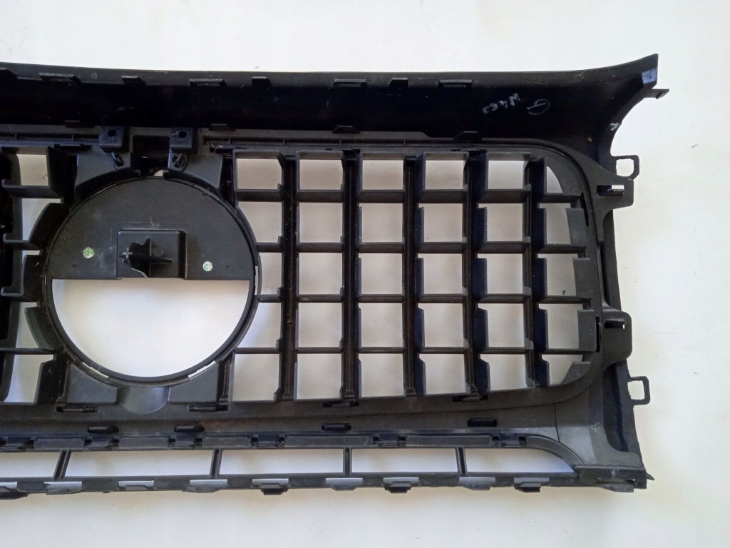 Решётка радиатора решётка радиатора pod камера mercedes g-klasa w463 lift amg brabus gt 18- Доставка