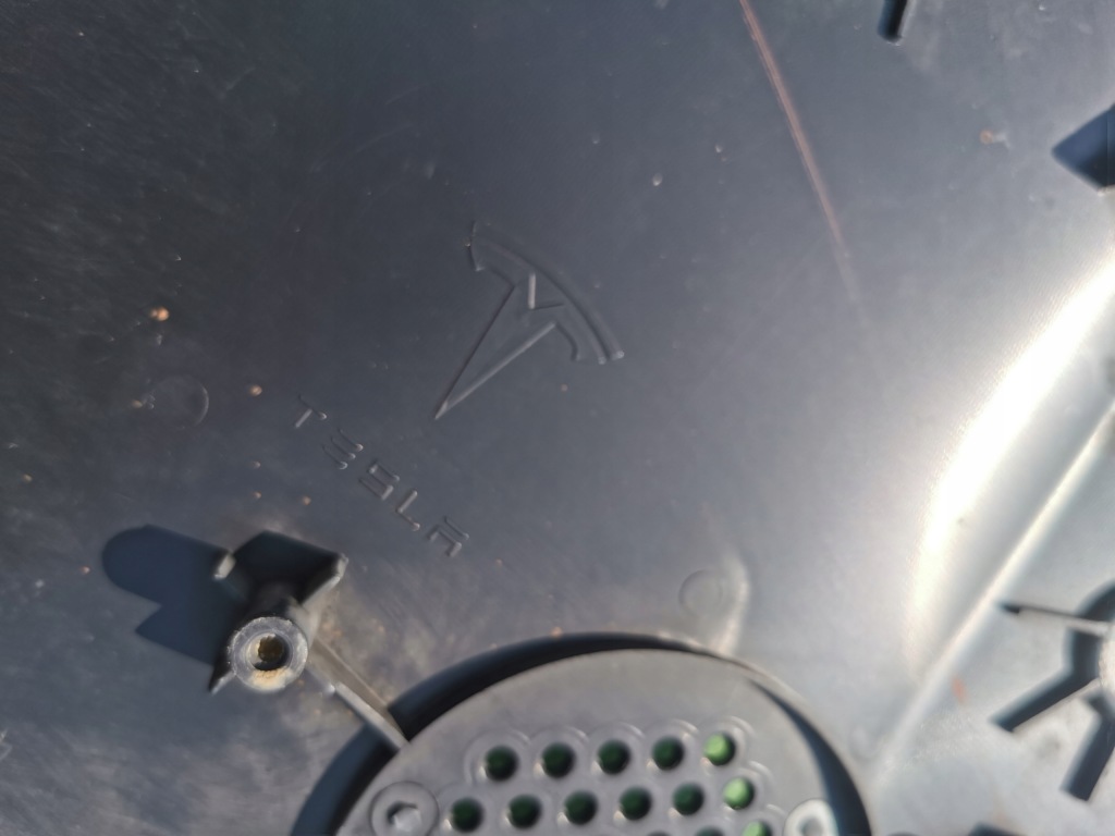 Плита накладка під  бампер перед передній tesla 3 1084174-00-d Київ