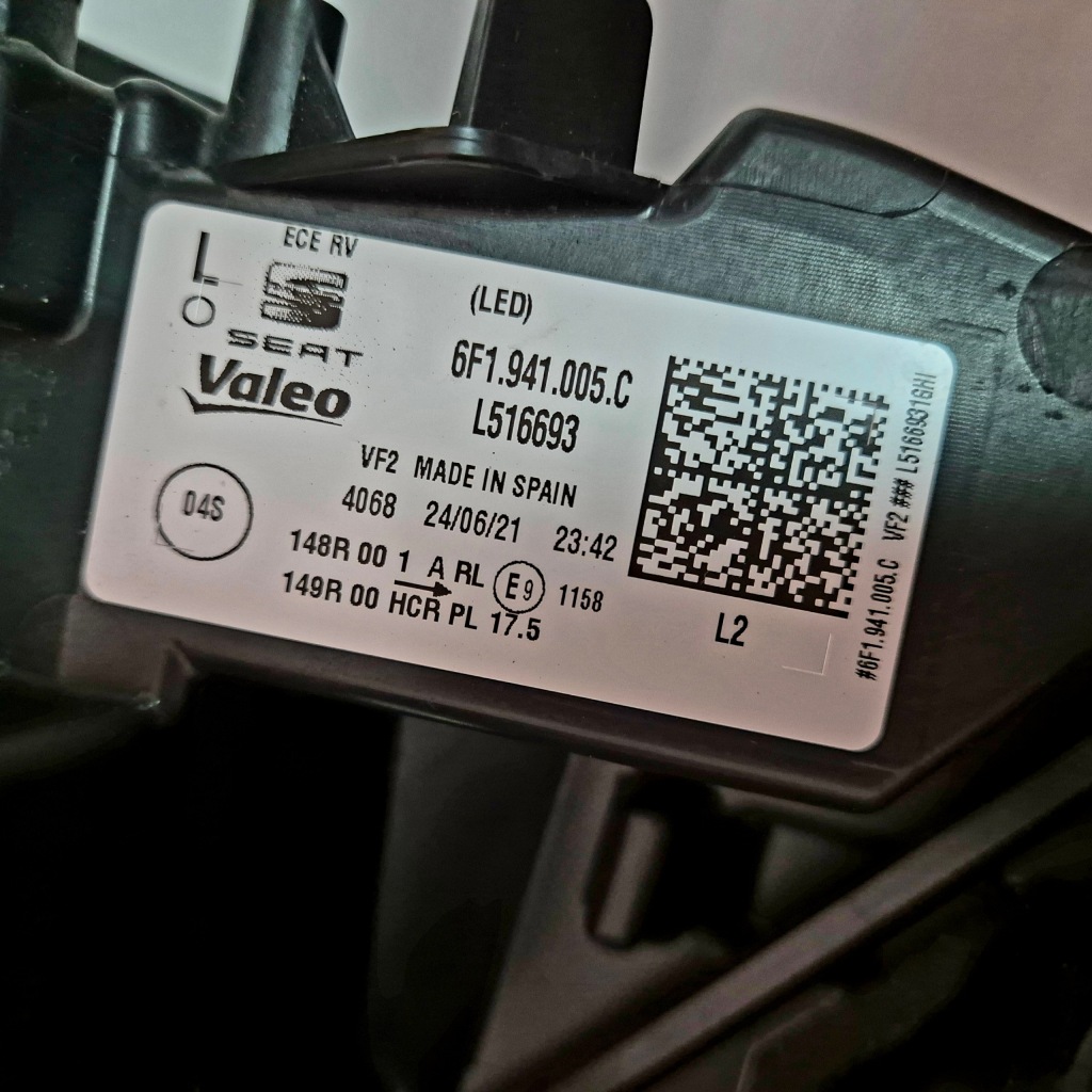 Seat ibiza 6f1 рестайлинг  фара левый правый full led европа Цена