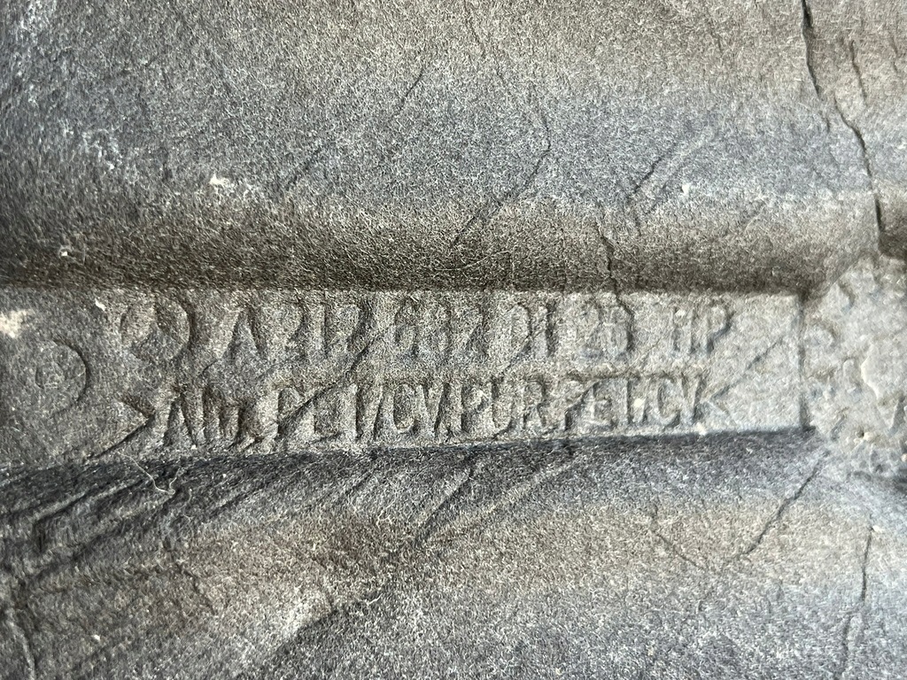 фото №8, Шумоизоляция капот mercedes cls e w212 a2126820126