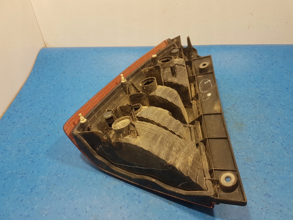 фото №9, Subaru forester ii лампа задняя правая наружная