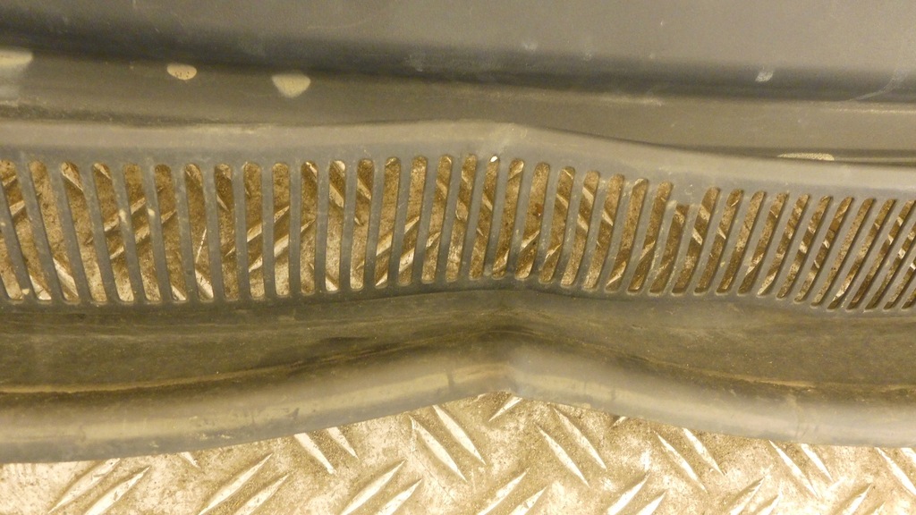 фото №4, Жабо нижні пластик ford b-max av11-r016b26-a