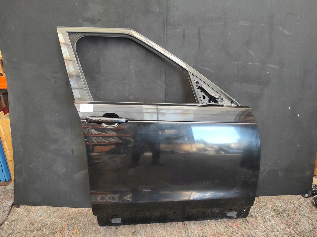 фото №1, Дверь правый перед land rover discovery v l462