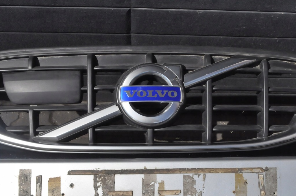 фото №11, Volvo xc60 i бампер перед передний pdc омыватель противотуманная фара решётка радиатора решётка радиатора