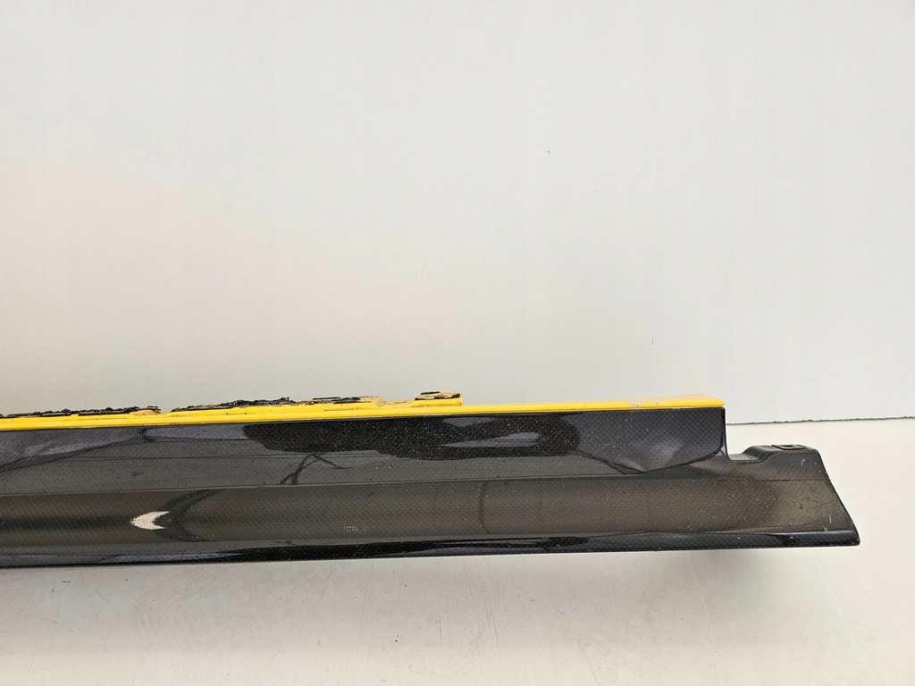 фото №6, Ferrari sf90 stradale f173 карбон молдинг порог правая