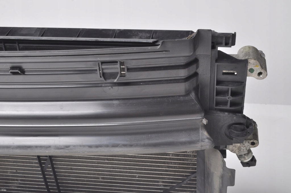 фото №10, Volvo s60 v60 xc60 xc90 v90 s90 радіатор кондиціонера 31686415 31425367