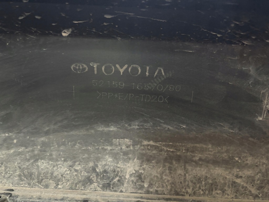 Toyota corolla cross бампер задний задний 52165-16020 52166-16020 52159-16570 Оригинал