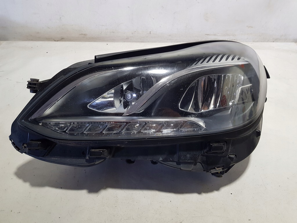 фото №1, Лампа led левая перед mercedes w212 lift комплектная