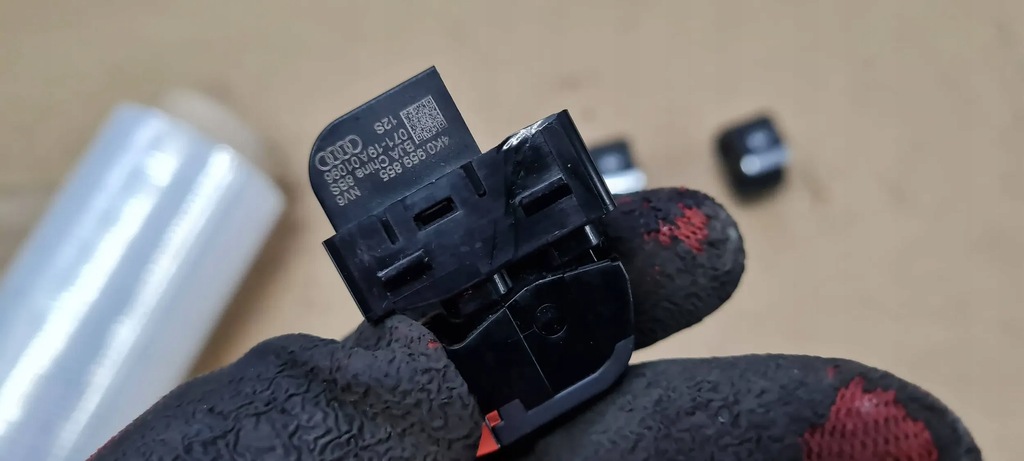 фото №7, Q3 83a кнопка перемикач скло перед задня 4k0959855 a3 8y