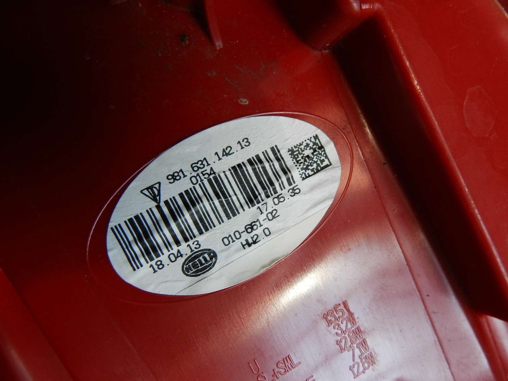 Porsche boxter 981 12-16 фара led задній правий сторона 98163114213 Ціна