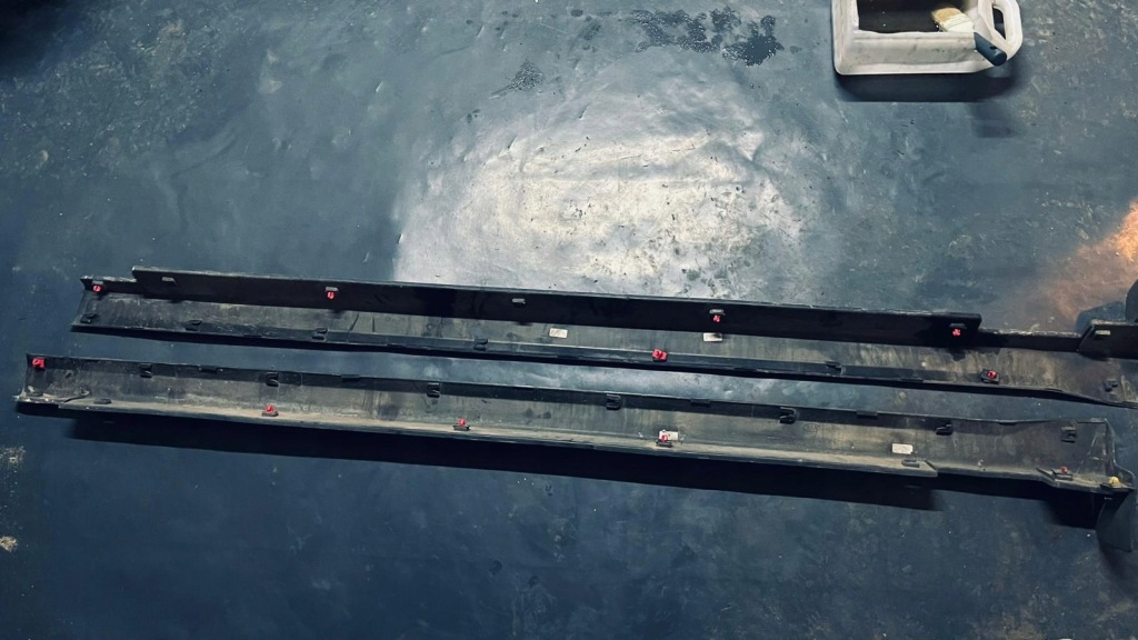 фото №1, Молдинг накладка порог правая kia sorento 3 iii 15 l