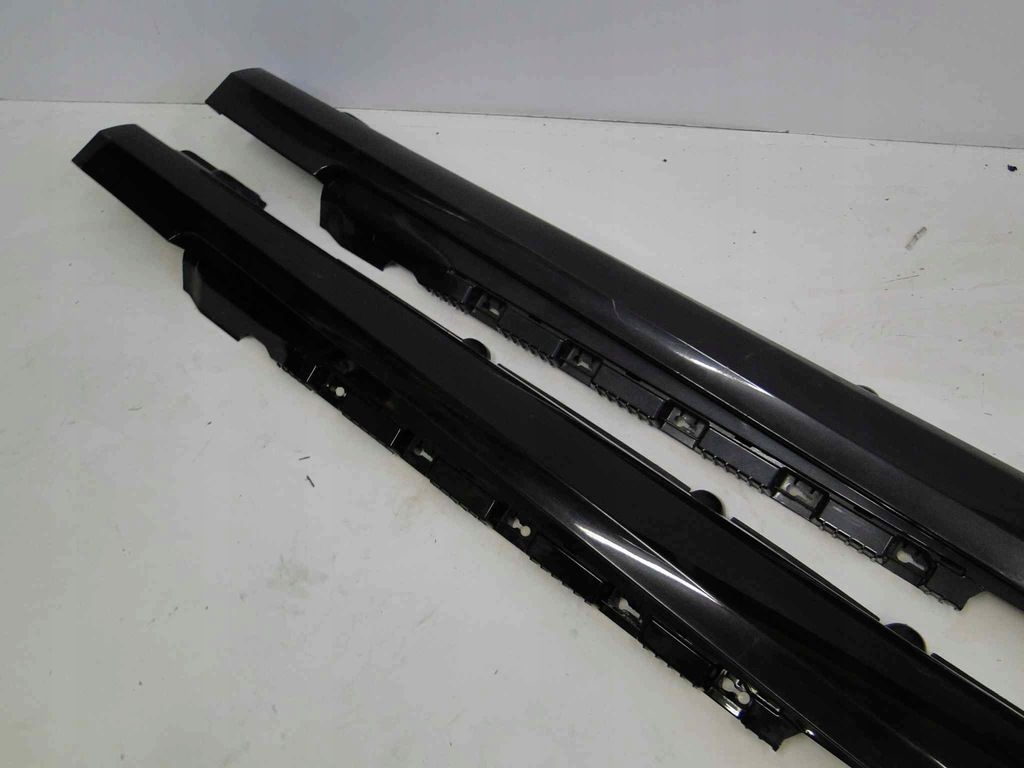 фото №6, Mercedes-benz оригинальный номер a2076901640 молдинг порог