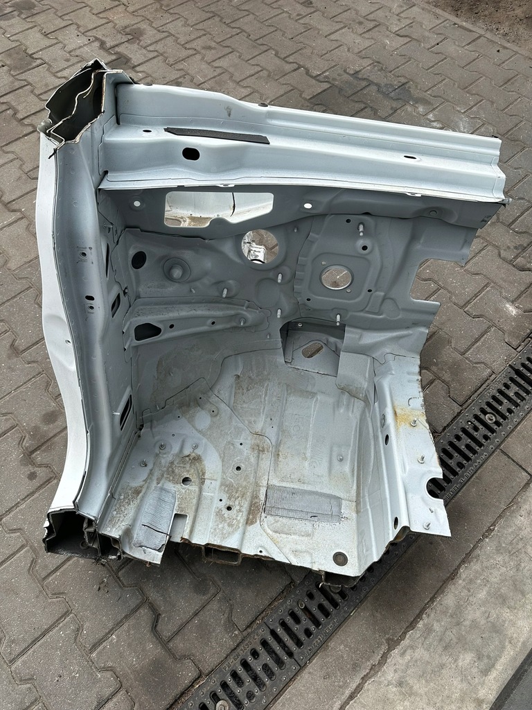 фото №7, Четверть левый перед, левая передняя mercedes eqa w243, h243 c149