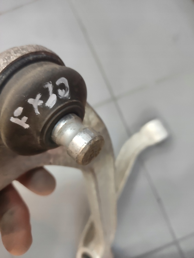 фото №11, Infiniti fx30d 3.0d рычаг верхний правый левый перед оригинал