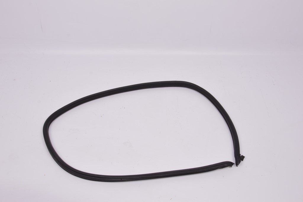 фото №1, Porsche 911 996 прокладка дверь правая 99653707600