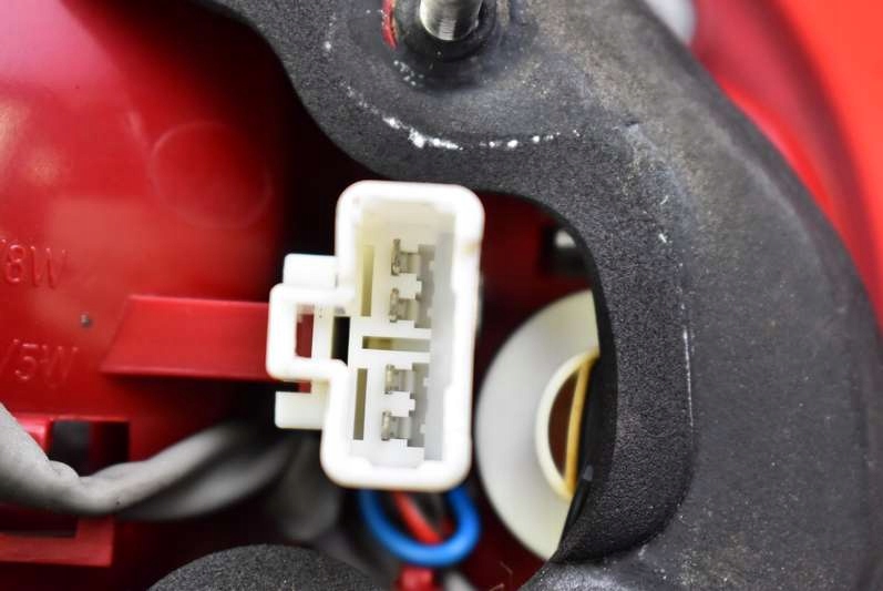 фото №7, Лампа права задня задня 92406-2b000 hyundai santa fe 2 ii 06-10