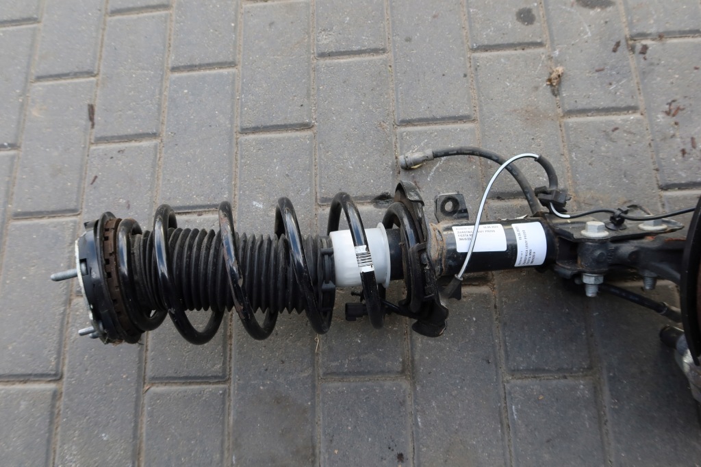 фото №3, Поворотний кулак лівий перед fiesta mk8