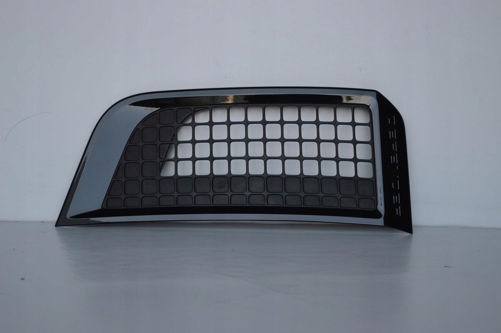 фото №1, Впуск решітка радіатора крила land rover defender