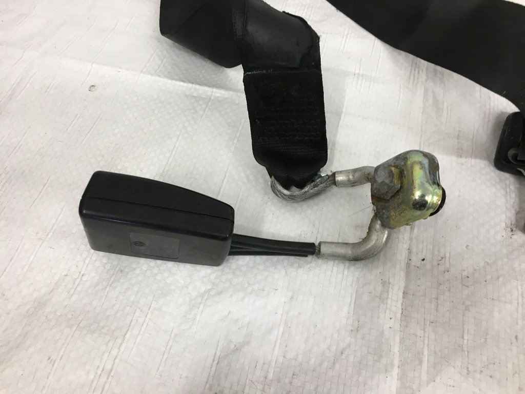 фото №8, Кліпса поперечина правий задня seat ibiza iii 6l 6q0857740b