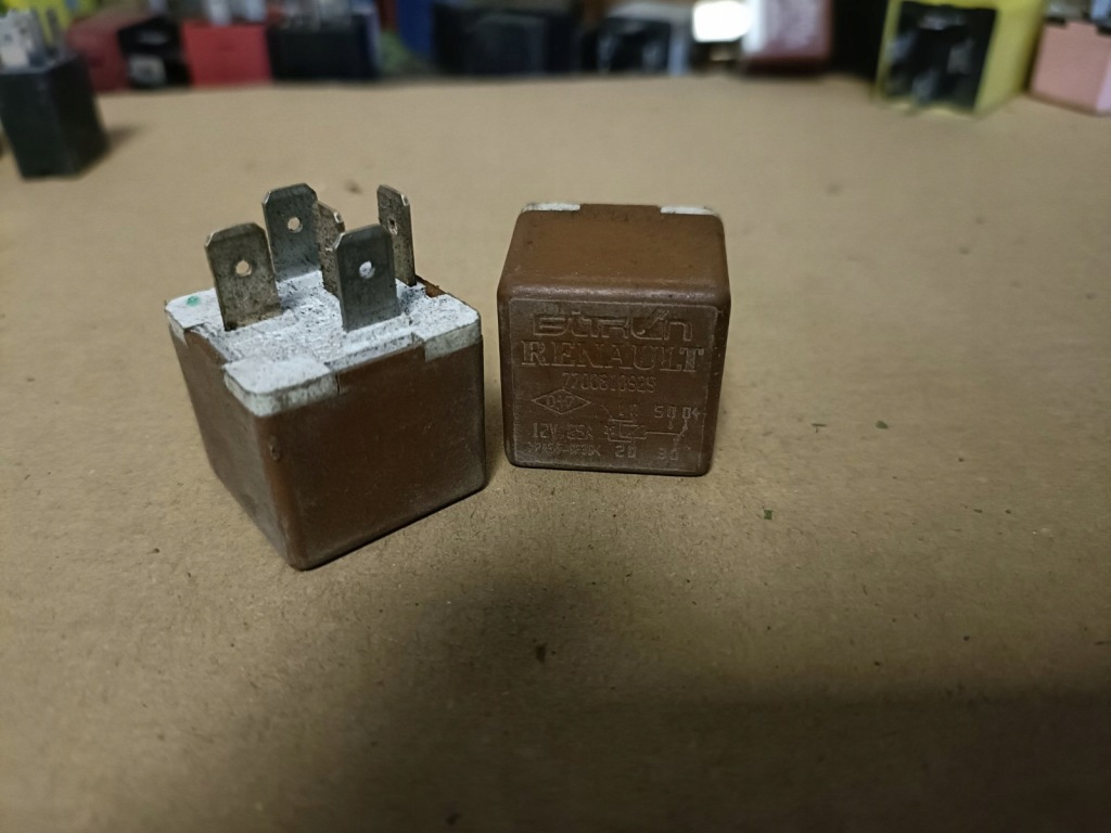 фото №1, Реле реле renault megane 1.4 16v 00r 7700810929