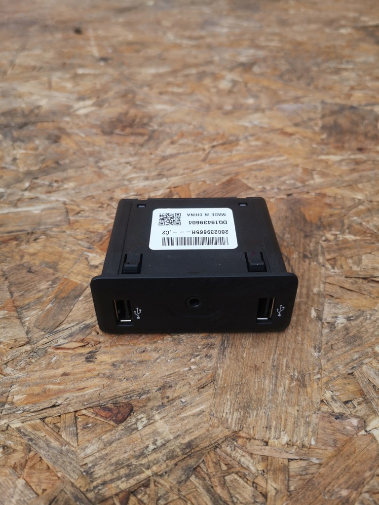 фото №1, Renault koleos ii port usb aux 280239665r