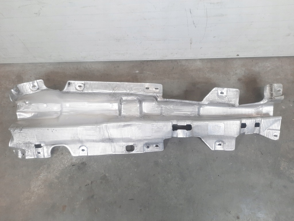 фото №1, Mini r60 защита тепловая выхлоп защита трубы выпускной 9806531