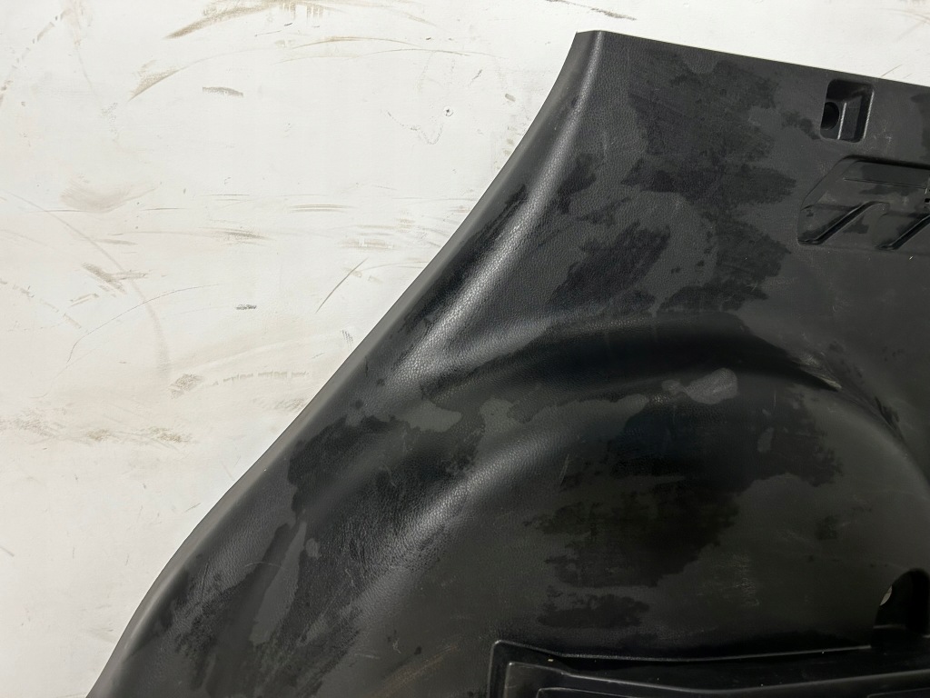 фото №8, Rav4 iv бензин d4d обшивка обивка багажника правая czarna