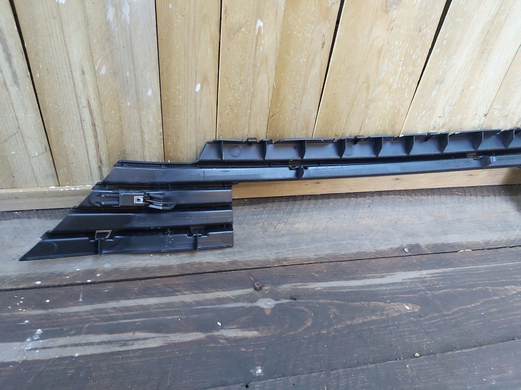 фото №5, Решётка средняя renault megane iv 8201696611