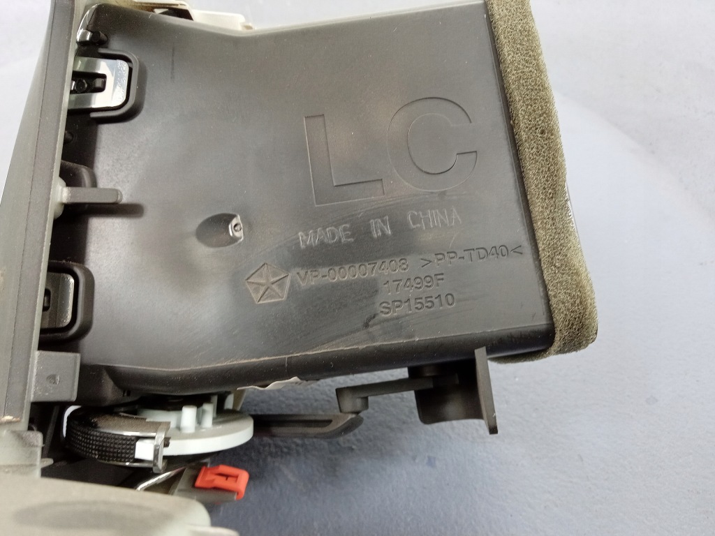 фото №8, Grand cherokee wk2 ґрати обдув 00007409